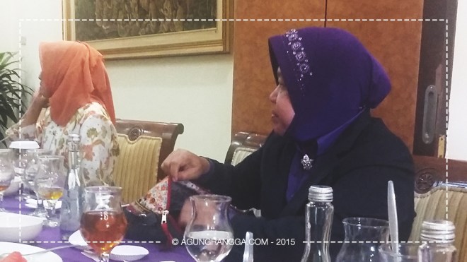 dijamu makan siang sama Bu Risma