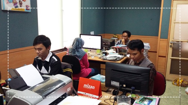 suasana kantor