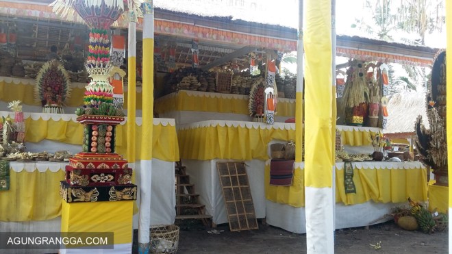 bale-bale besar di Utama Mandala