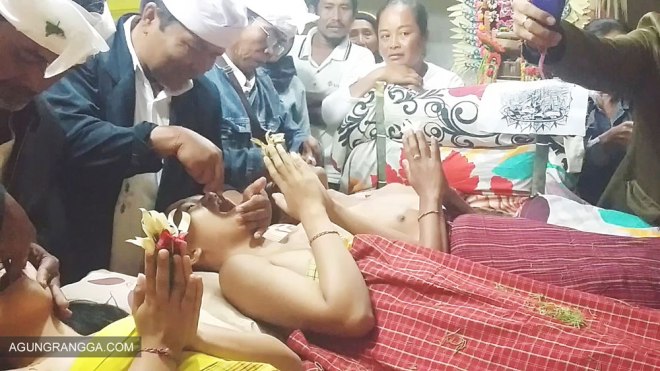 Gigi arya cuma dikikir sedikit