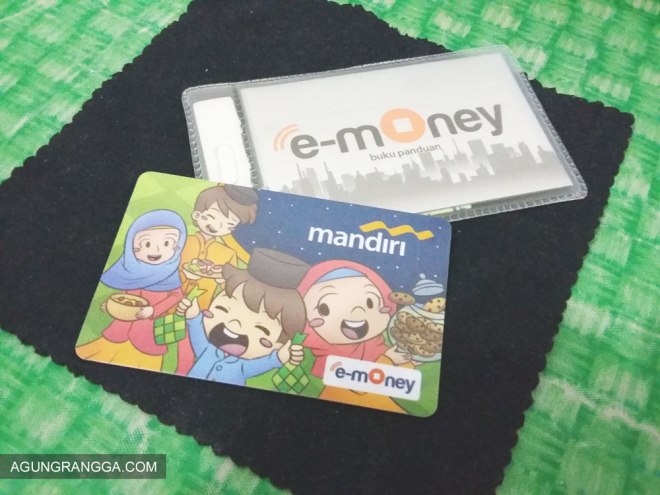 Paket penjualan kartu Mandiri e-money
