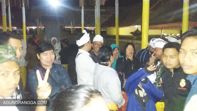 Suasana ramai dini hari