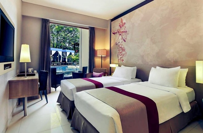 Twin Superior-pool view Room