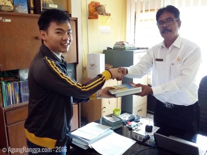 wawancara dengan Kepala Kanwil Kemenag Prov. Jabar, u.p. Pebimas Hindu