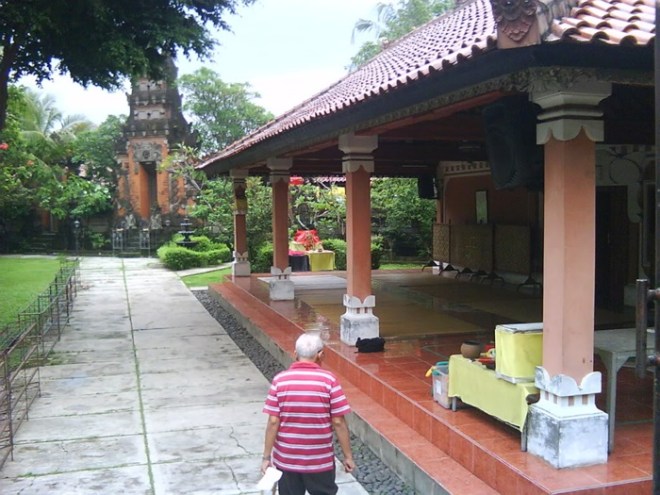 Madya mandala atau mandala tengah