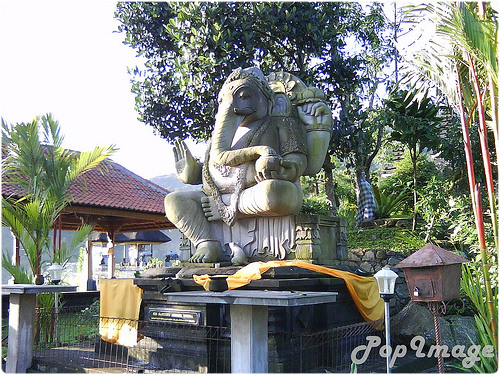 patung dewa ganesha
