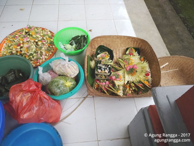 sajen untuk sembahyang