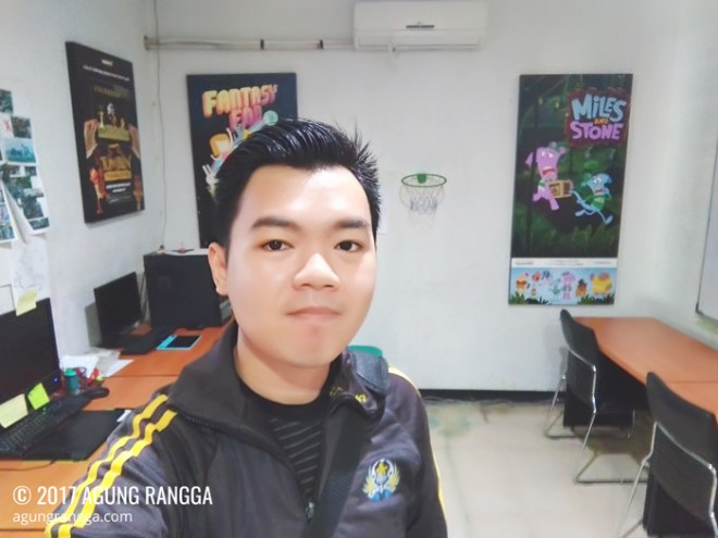 selalu datang paling pagi