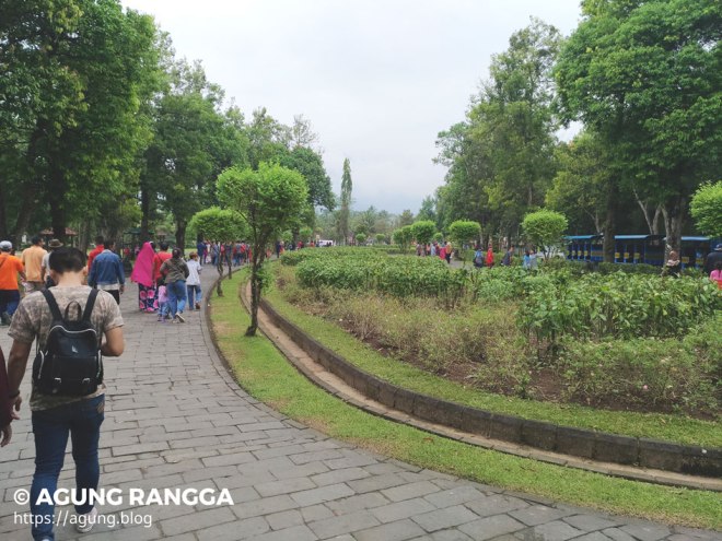 jalan menuju ke Candi Borobudur