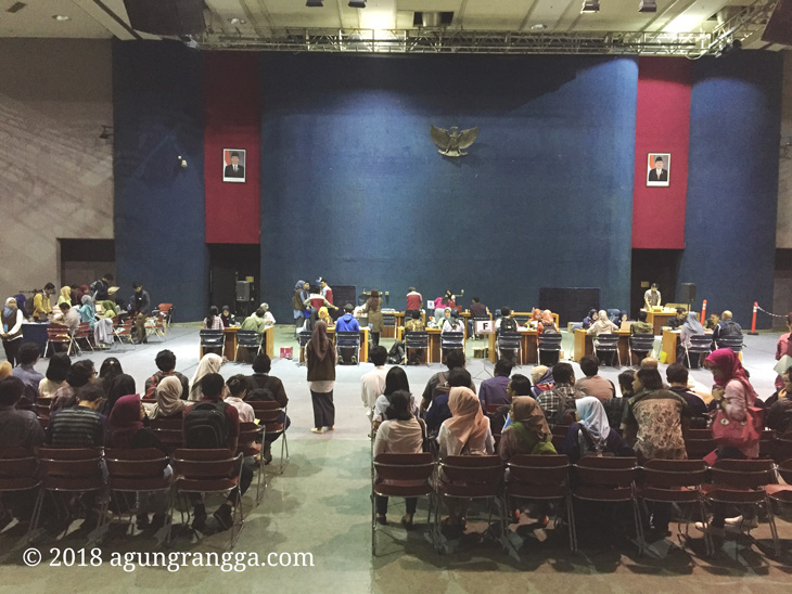 suasana daftar ulang kuliah