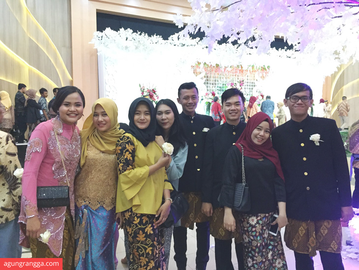 Bertemu dengan beberapa teman SMP