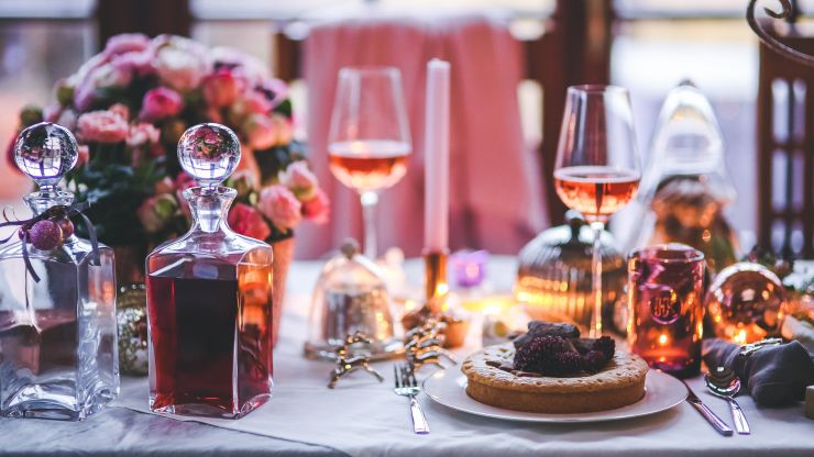 Cari Tempat yang Romantis