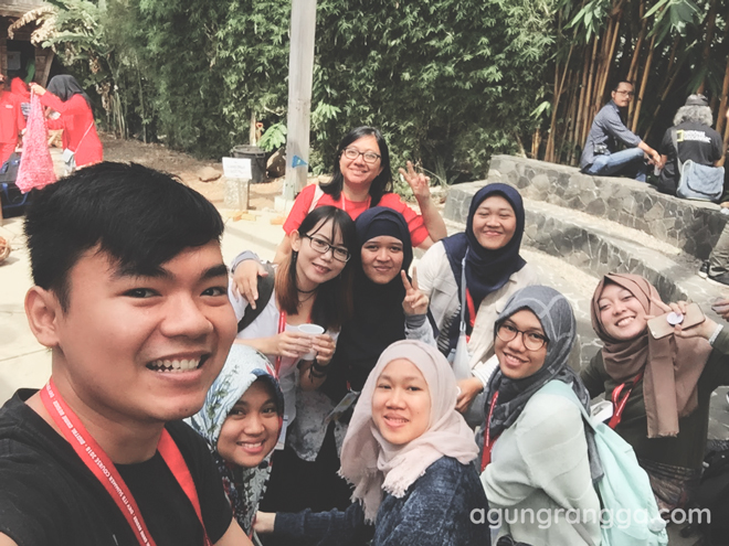 Seru-seruan di Komunitas Hong